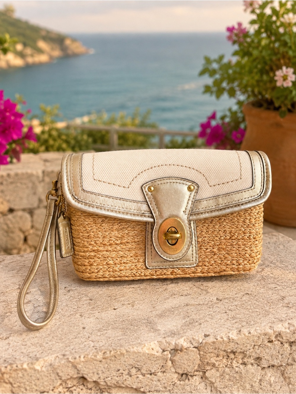 Coach Summertime Straw Raffia Wristlet Clutch Gold Leather Turnlock Bag